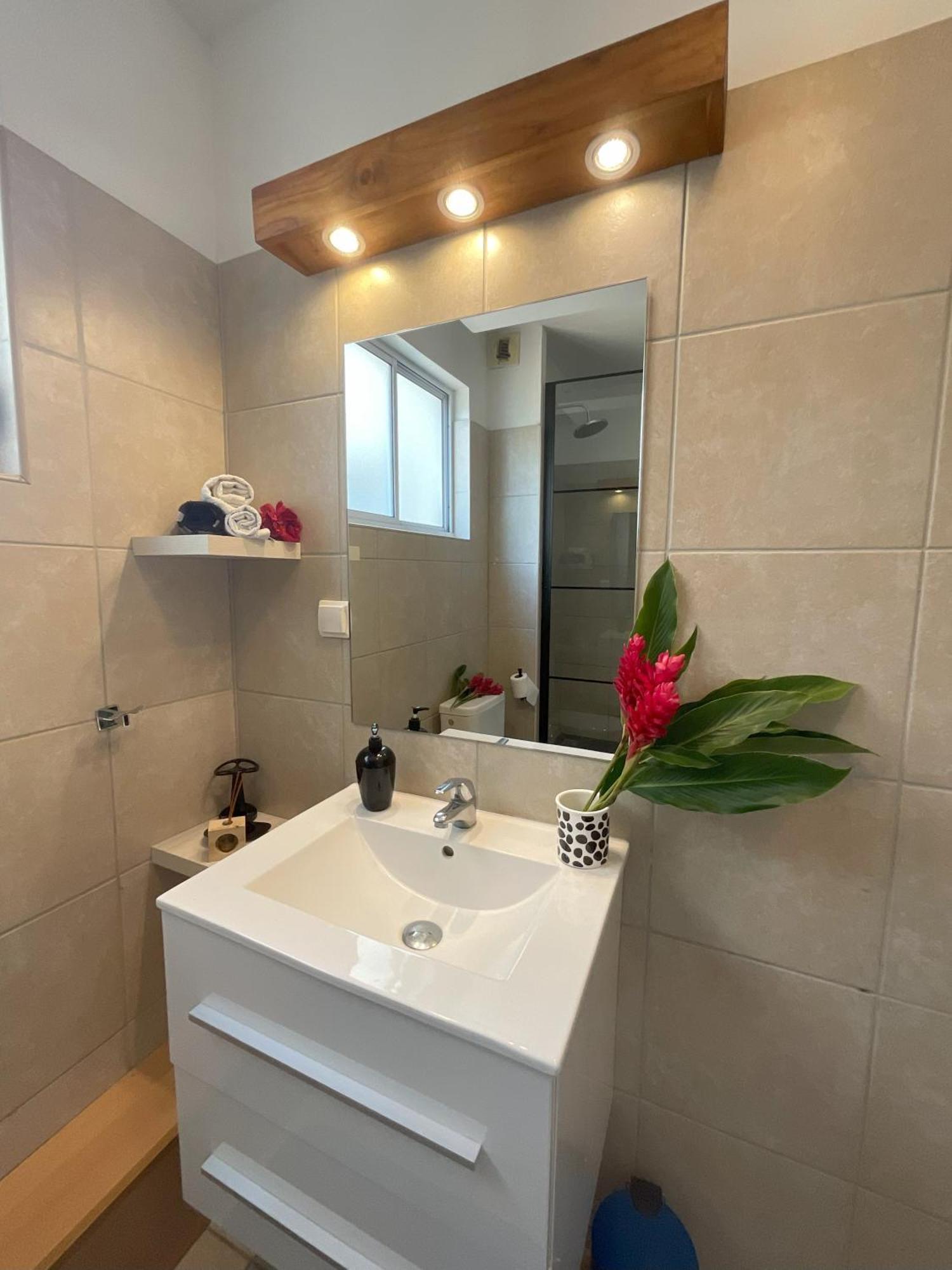 Prestige Lodging City Center 파페에테 외부 사진